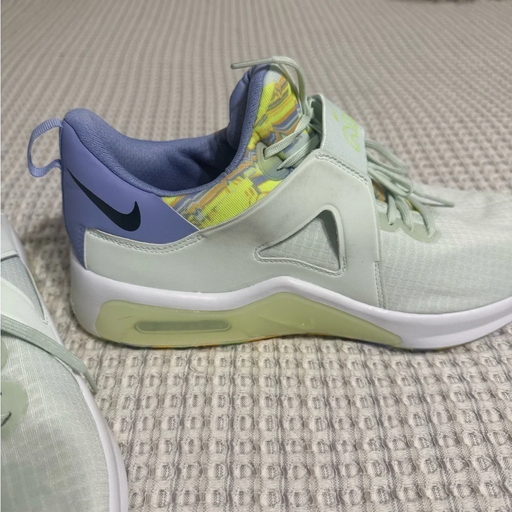 Nike Air Max Bella TR 5 Low